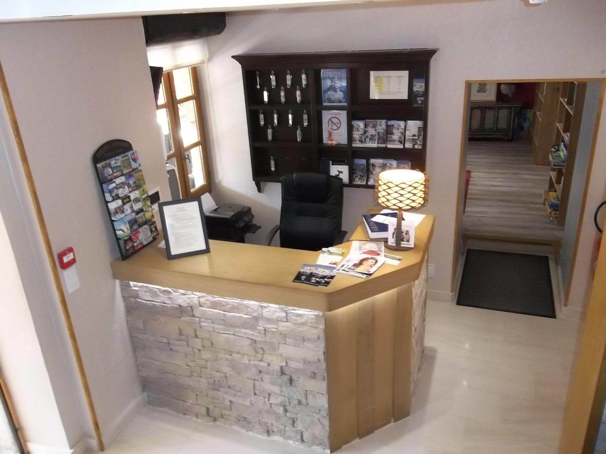 Logis L'Hotel D'Arc アルク・シュル・ティユ エクステリア 写真