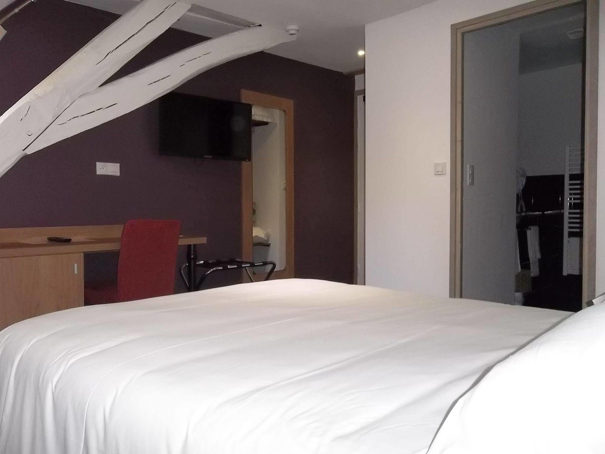 Logis L'Hotel D'Arc アルク・シュル・ティユ エクステリア 写真
